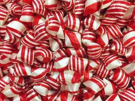 Red and White Hard Mint Pillows 1lb
